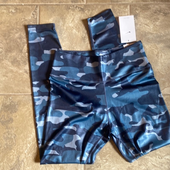 Nike One Camo legging - Picture 1 of 4